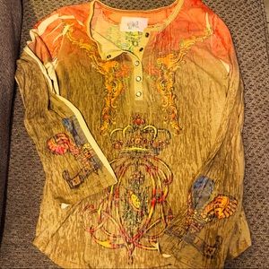 “BUTTERFLY”. Size M  long bell sleeves beautiful!